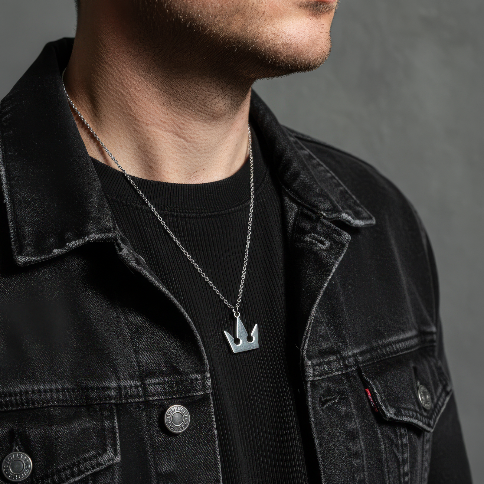 Kingdom of Hearts Crown Necklace